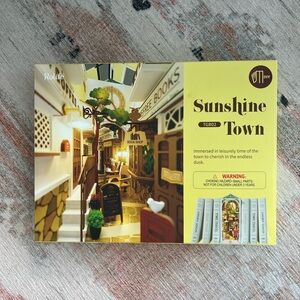 Rolife Sunshine Town 3D Bookend